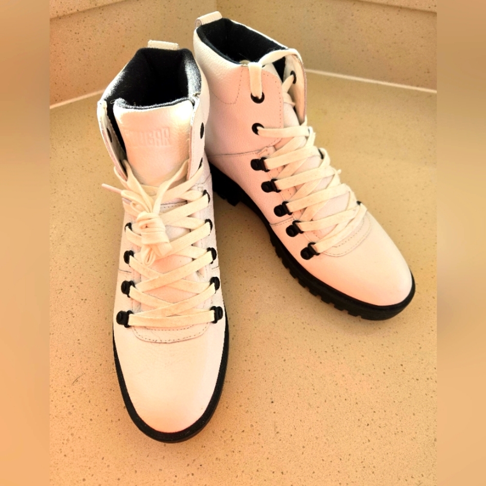 Cougar White Ankle Boots